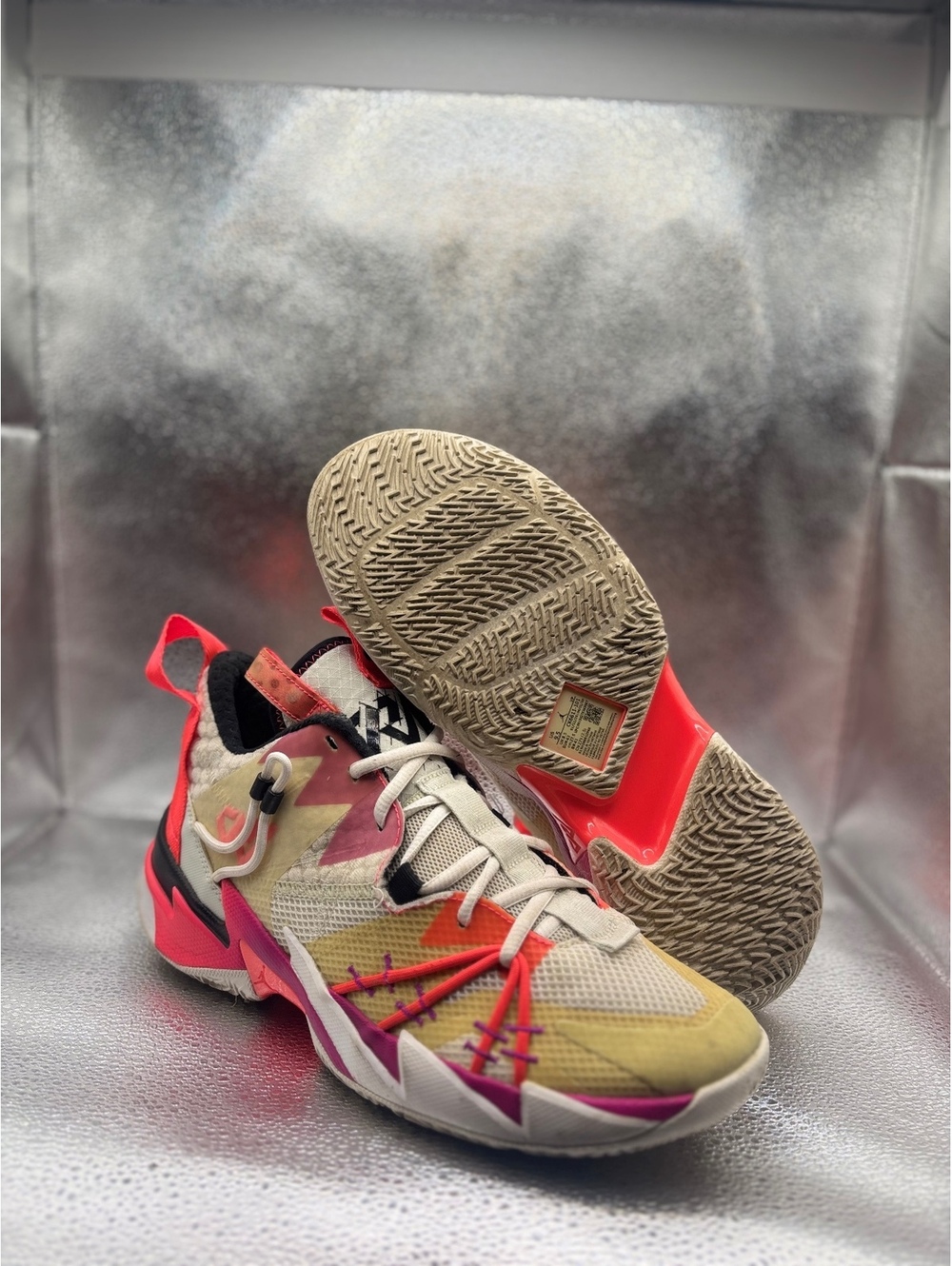 Air Jordan why not zer0.3 SE flash crimson